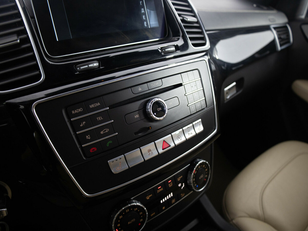 Mercedes-Benz GLS с пробегом — 2016 год. Фото: #17