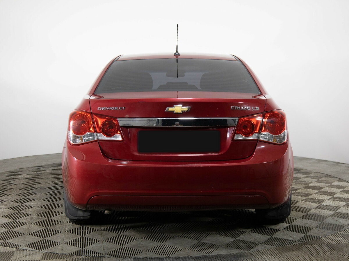 Chevrolet Cruze с пробегом — 2010 год. Фото: #4