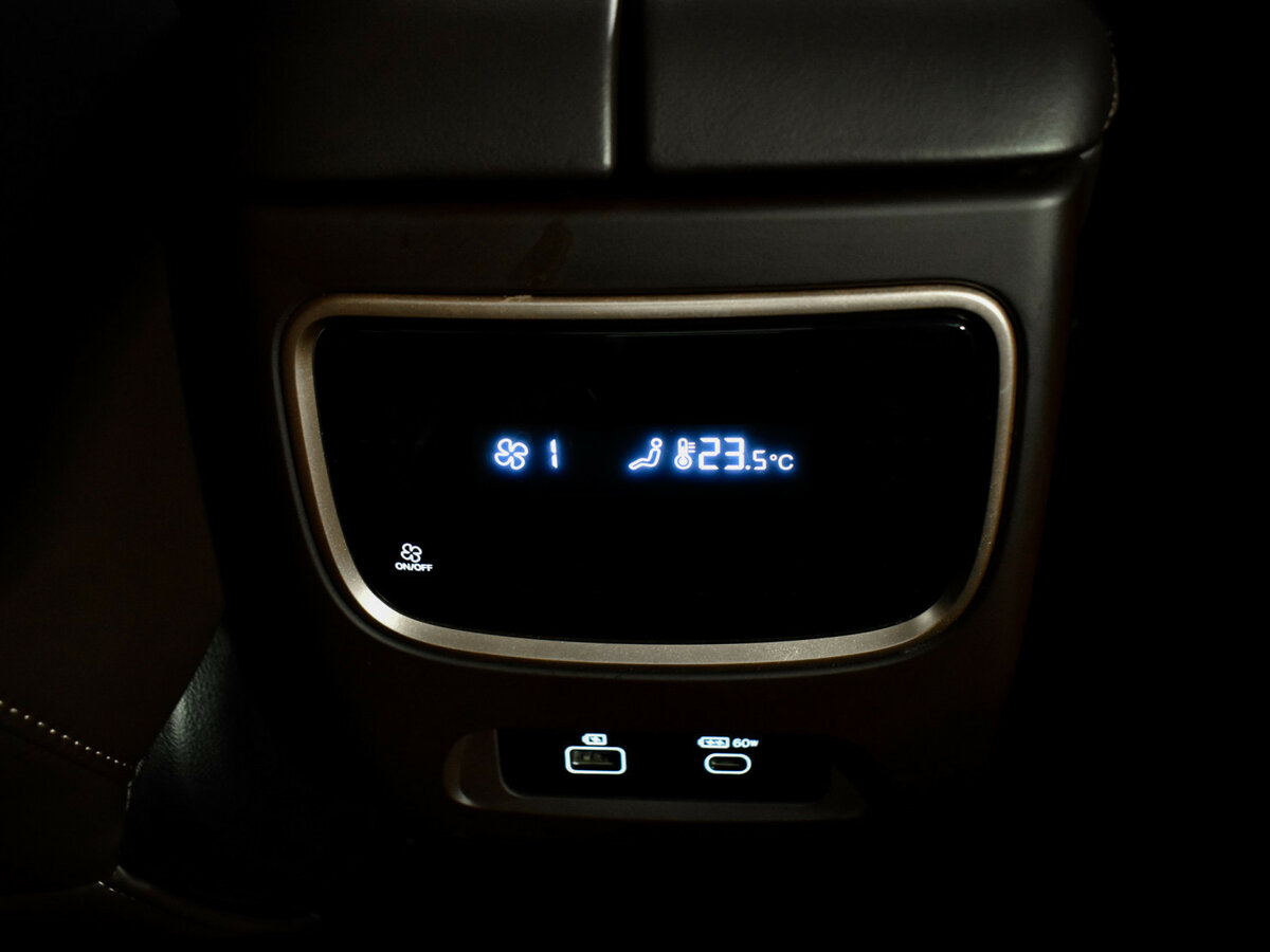 EXEED VX с пробегом — 2023 год. Фото: #18