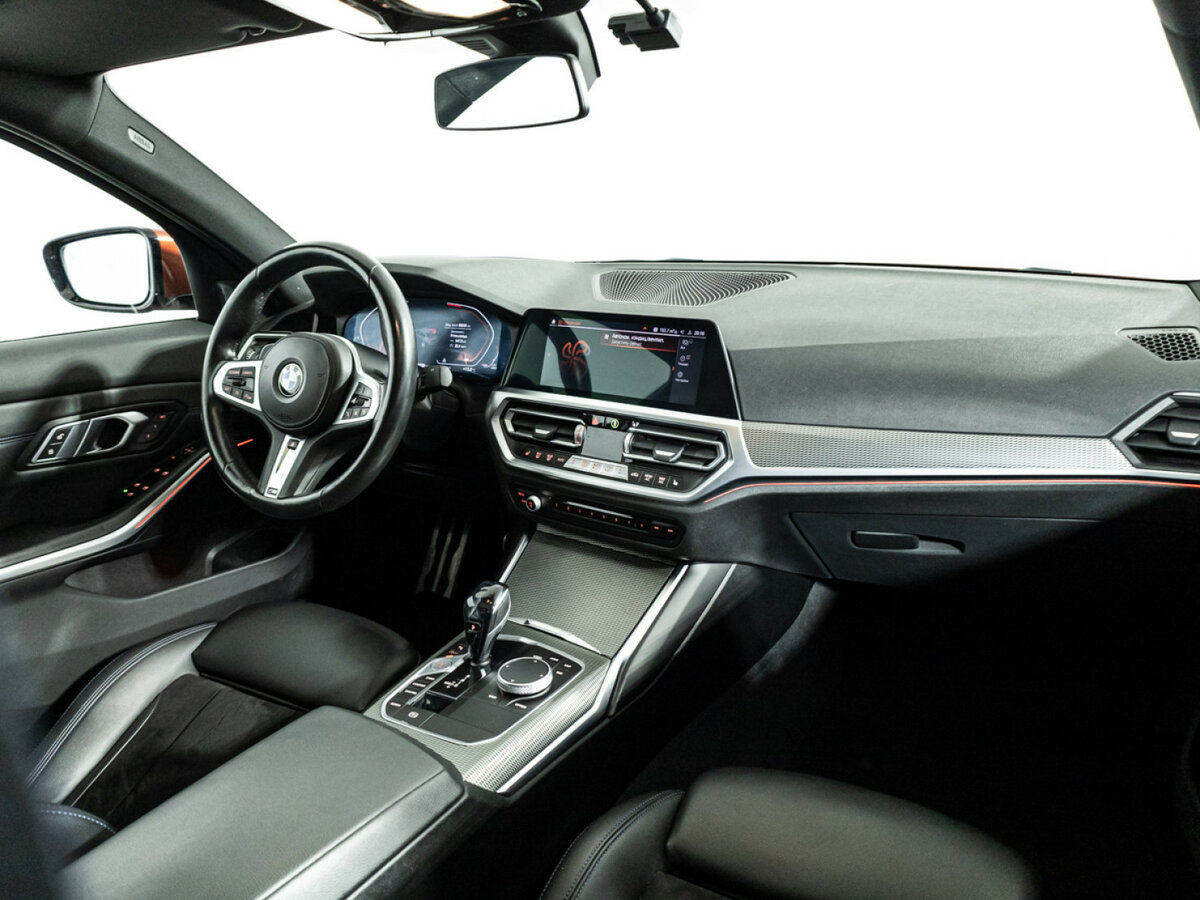 BMW 3 серии с пробегом — 2020 год. Фото: #8