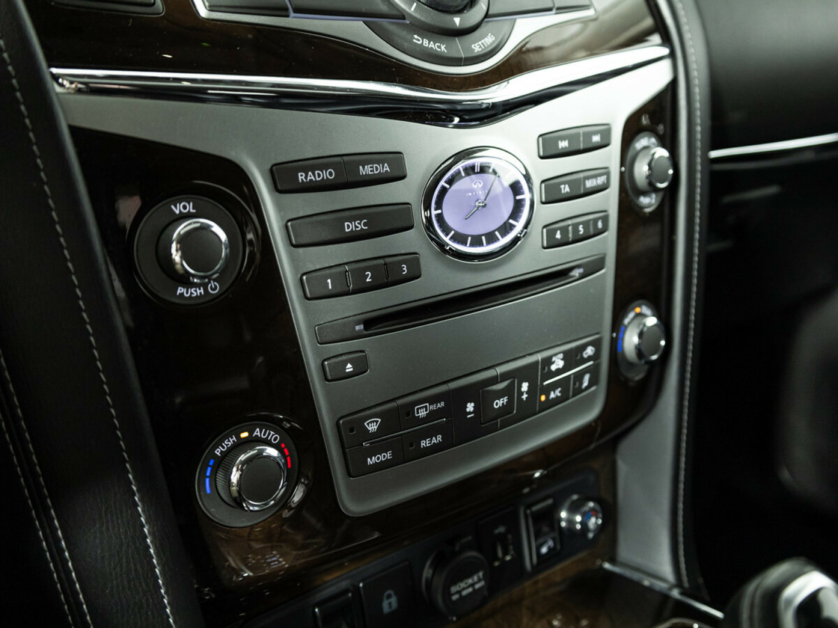 Infiniti QX80 с пробегом — 2018 год. Фото: #17