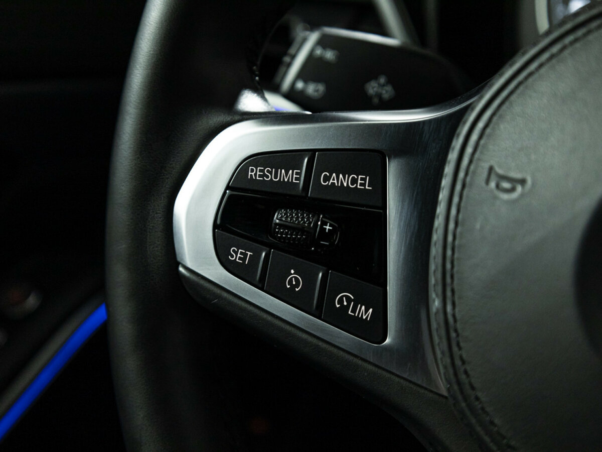 BMW 3 серии с пробегом — 2020 год. Фото: #16