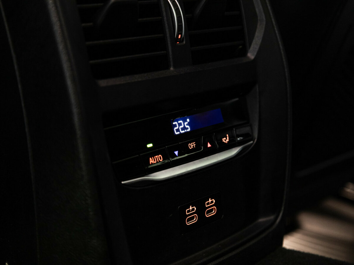 BMW 3 серии с пробегом — 2020 год. Фото: #18