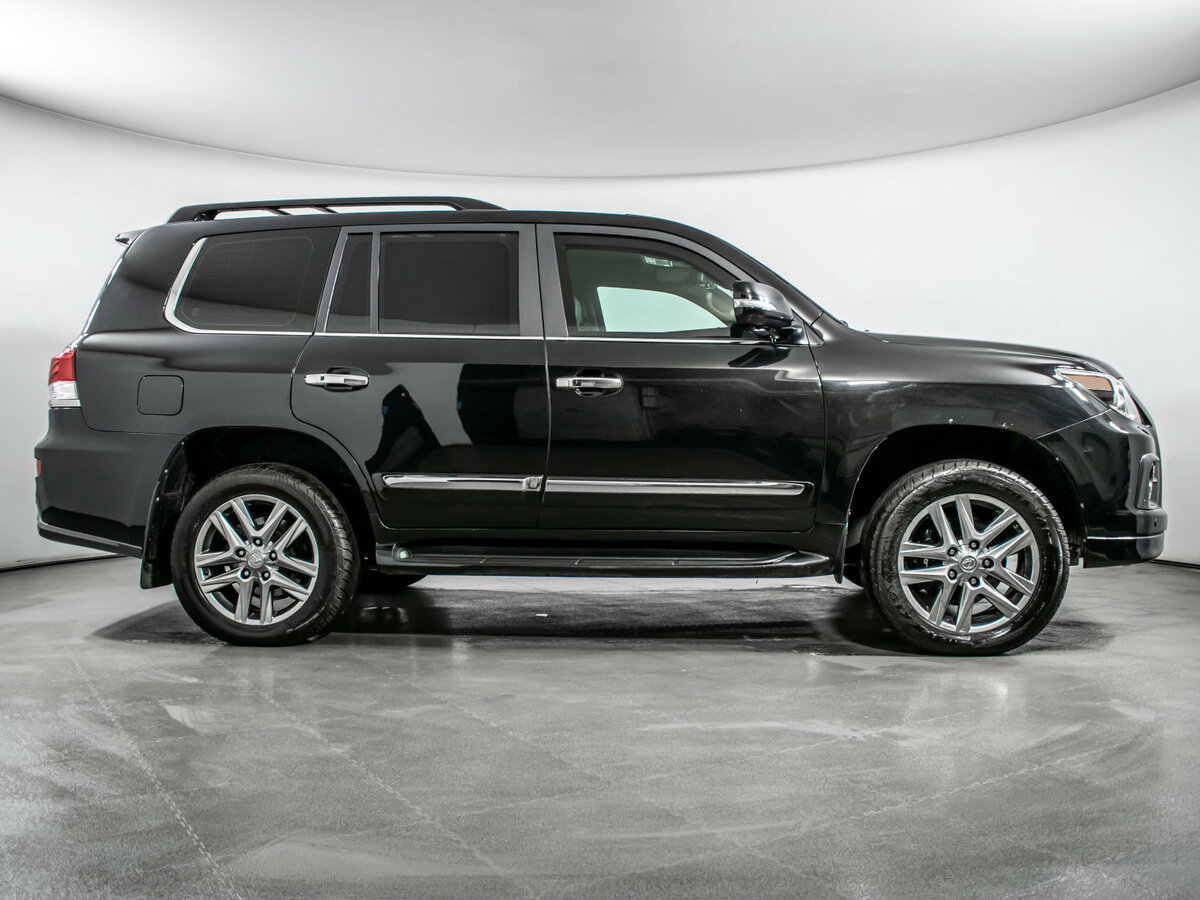 Lexus LX с пробегом — 2012 год. Фото: #3