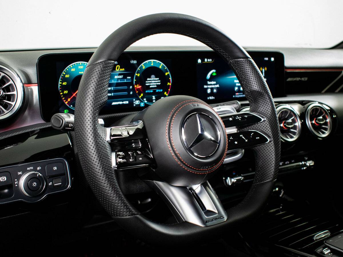 Mercedes-Benz A-Класс AMG с пробегом — 2021 год. Фото: #10