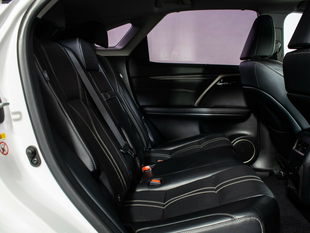 Lexus RX с пробегом — 2016 год. Фото: #8