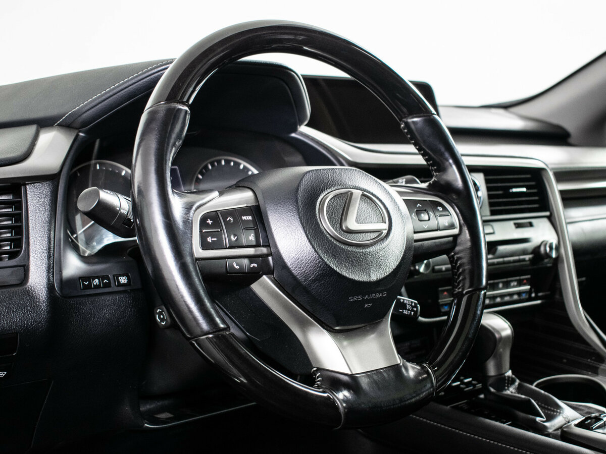 Lexus RX с пробегом — 2016 год. Фото: #13