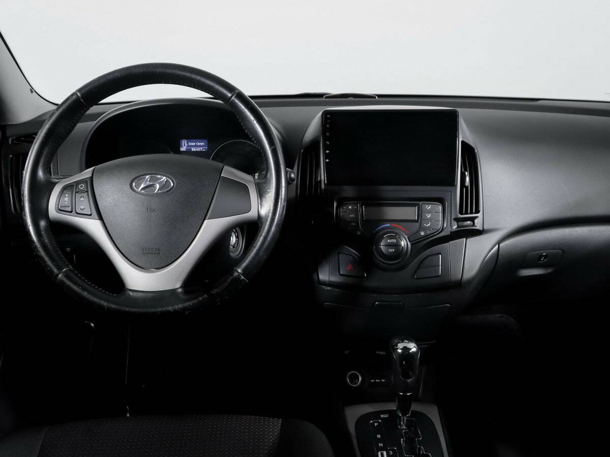 Hyundai i30 с пробегом — 2010 год. Фото: #9