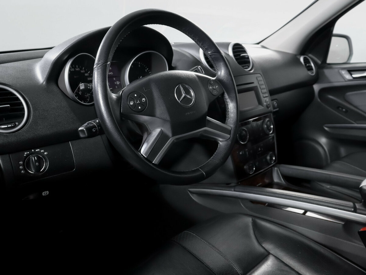 Mercedes-Benz M-Класс с пробегом — 2008 год. Фото: #13