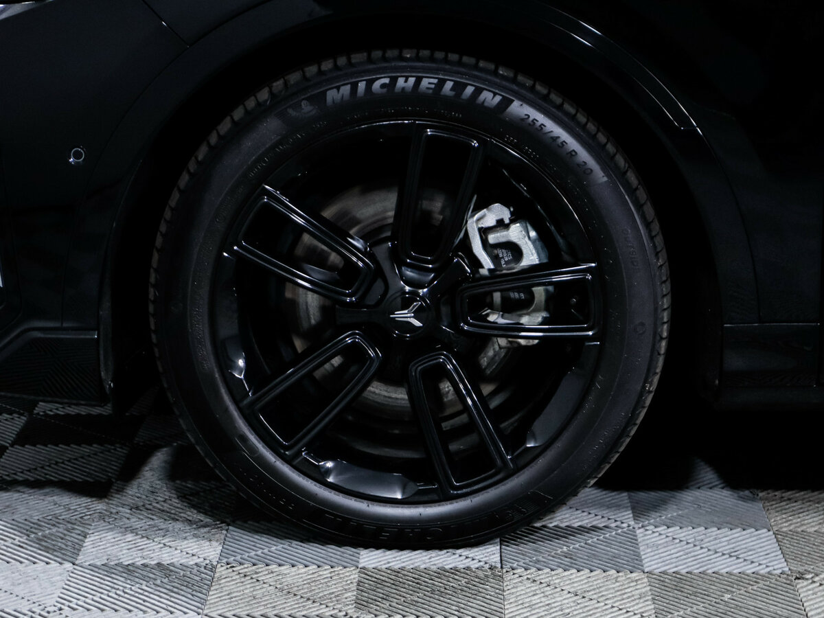 Voyah Free с пробегом — 2023 год. Фото: #13