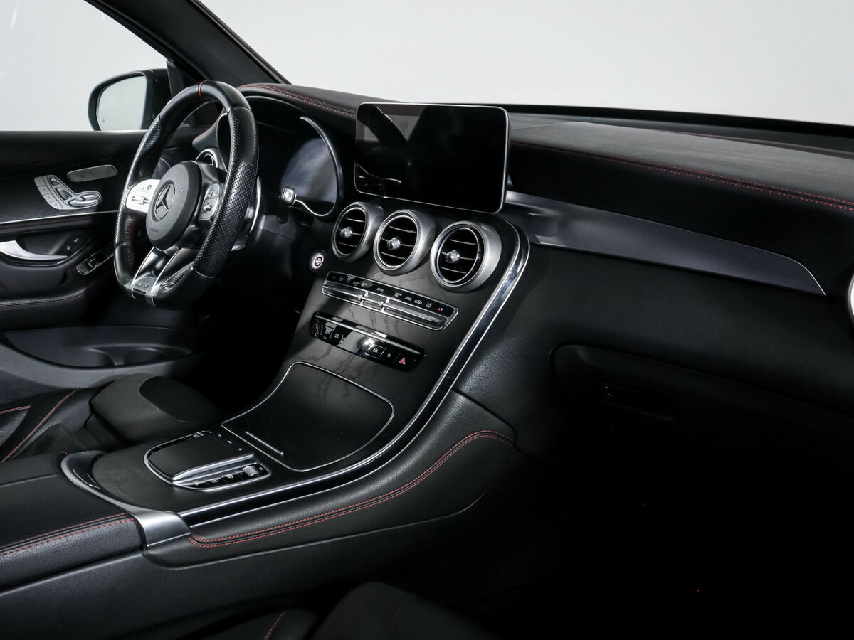 Mercedes-Benz GLC Coupe AMG с пробегом — 2020 год. Фото: #6