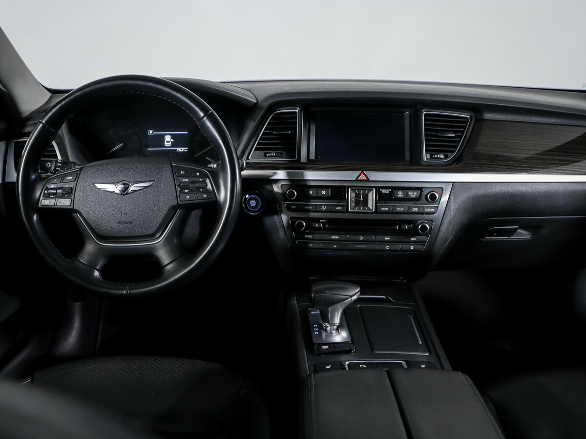 Genesis G80 с пробегом — 2017 год. Фото: #9