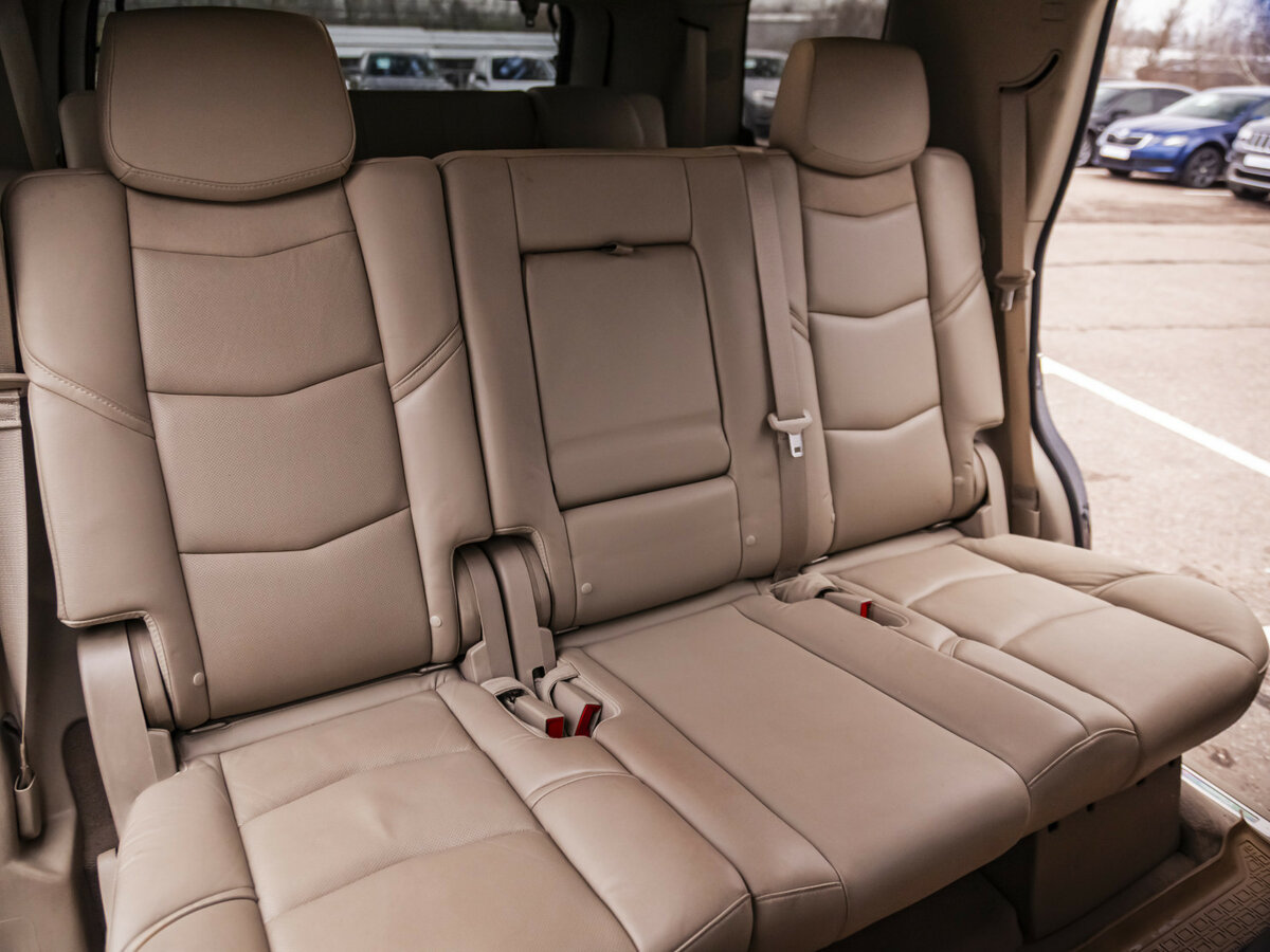 Cadillac Escalade с пробегом — 2018 год. Фото: #10