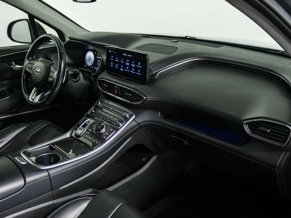 Hyundai Santa Fe с пробегом — 2021 год. Фото: #6