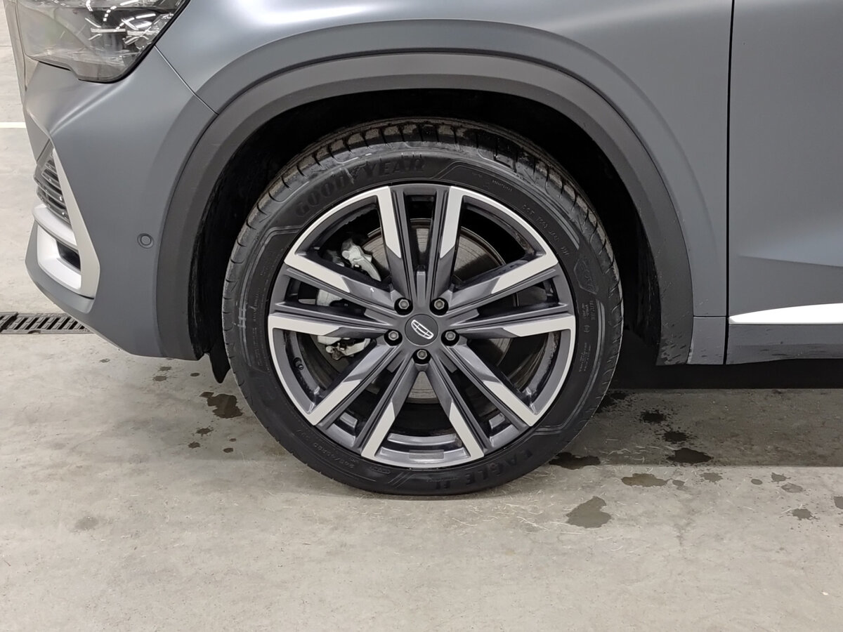 Geely Monjaro с пробегом — 2024 год. Фото: #17