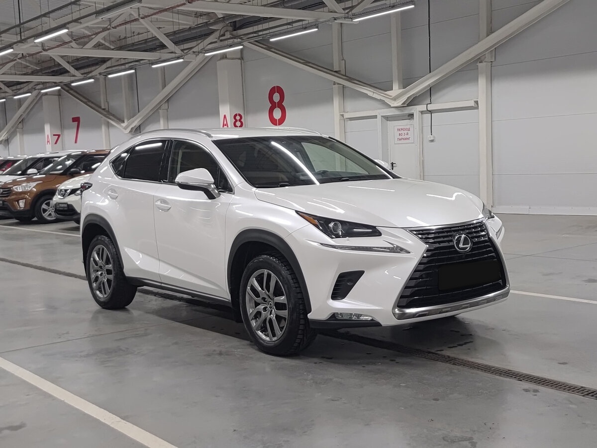 Lexus NX с пробегом — 2018 год. Фото: #2
