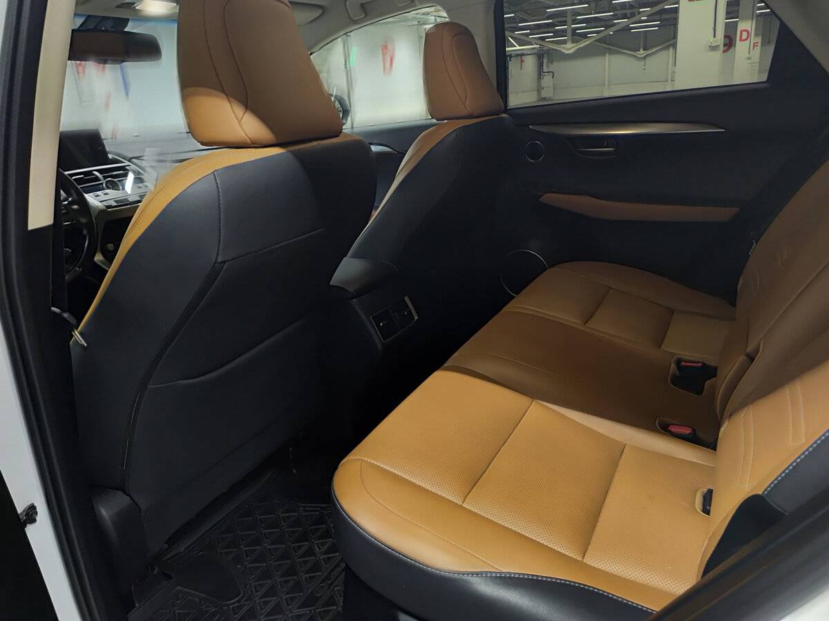 Lexus NX с пробегом — 2018 год. Фото: #11