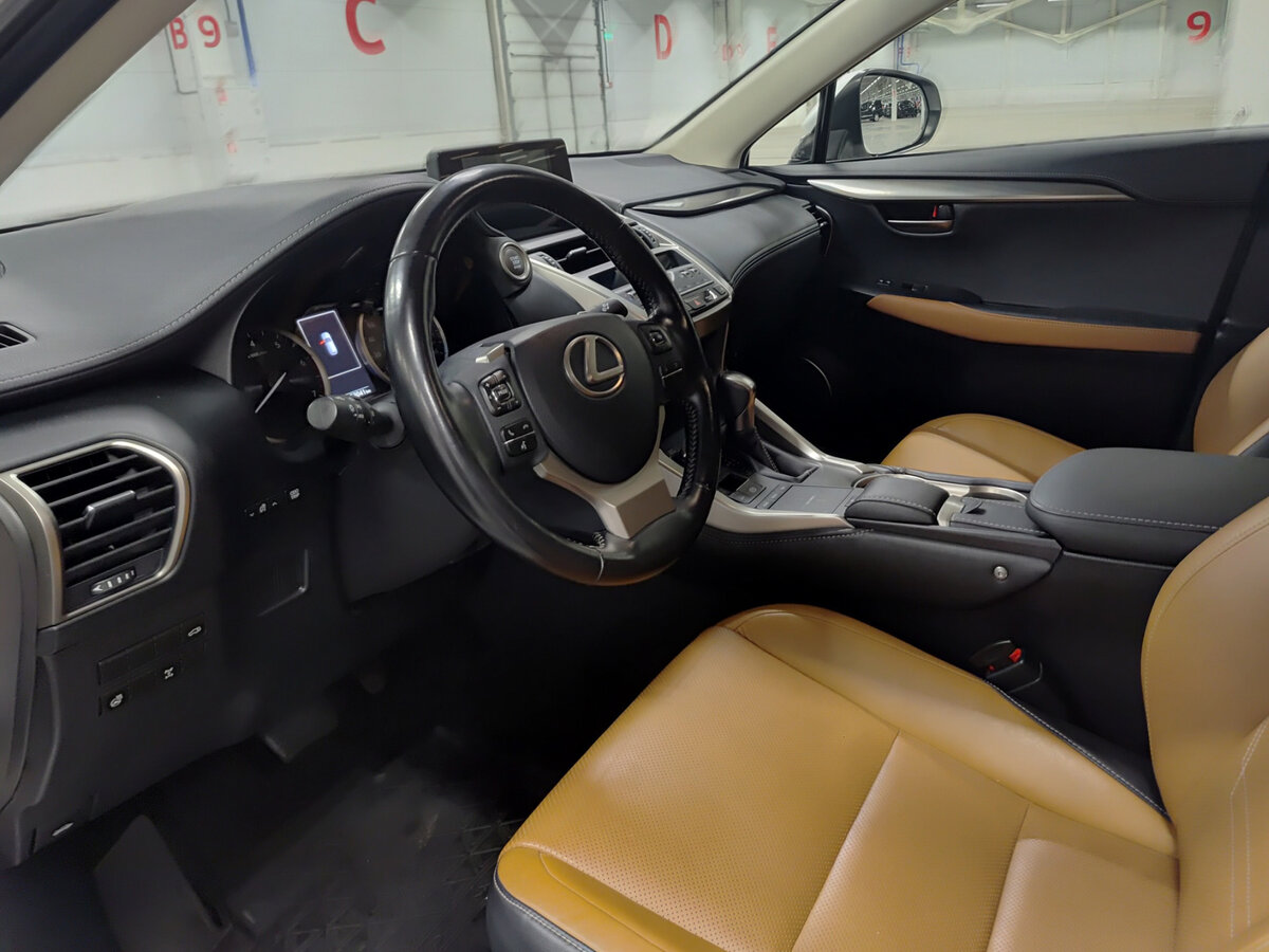 Lexus NX с пробегом — 2018 год. Фото: #15