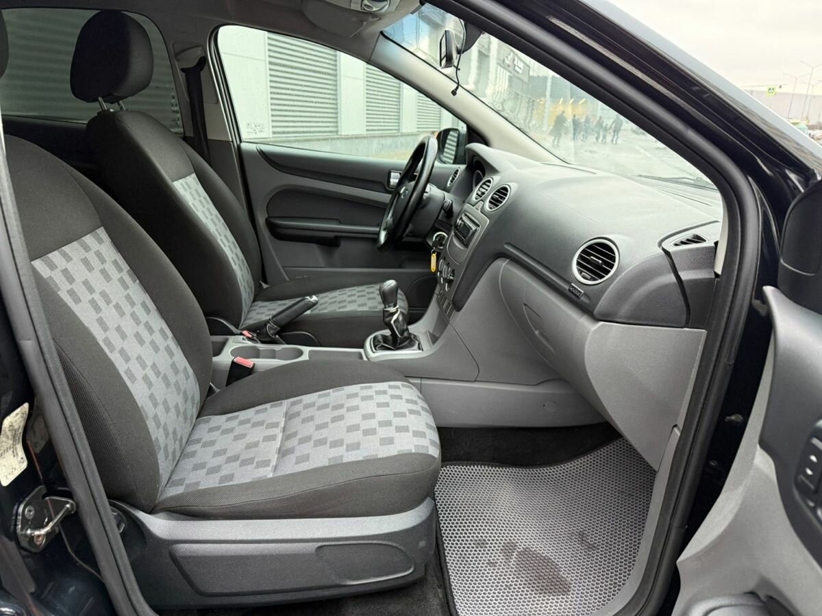 Ford Focus с пробегом — 2009 год. Фото: #4