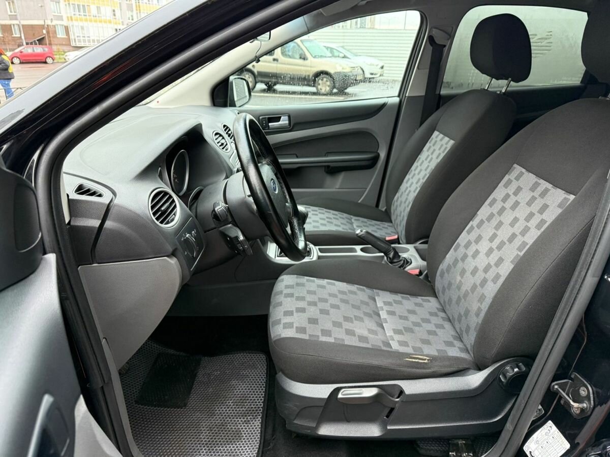 Ford Focus с пробегом — 2009 год. Фото: #5