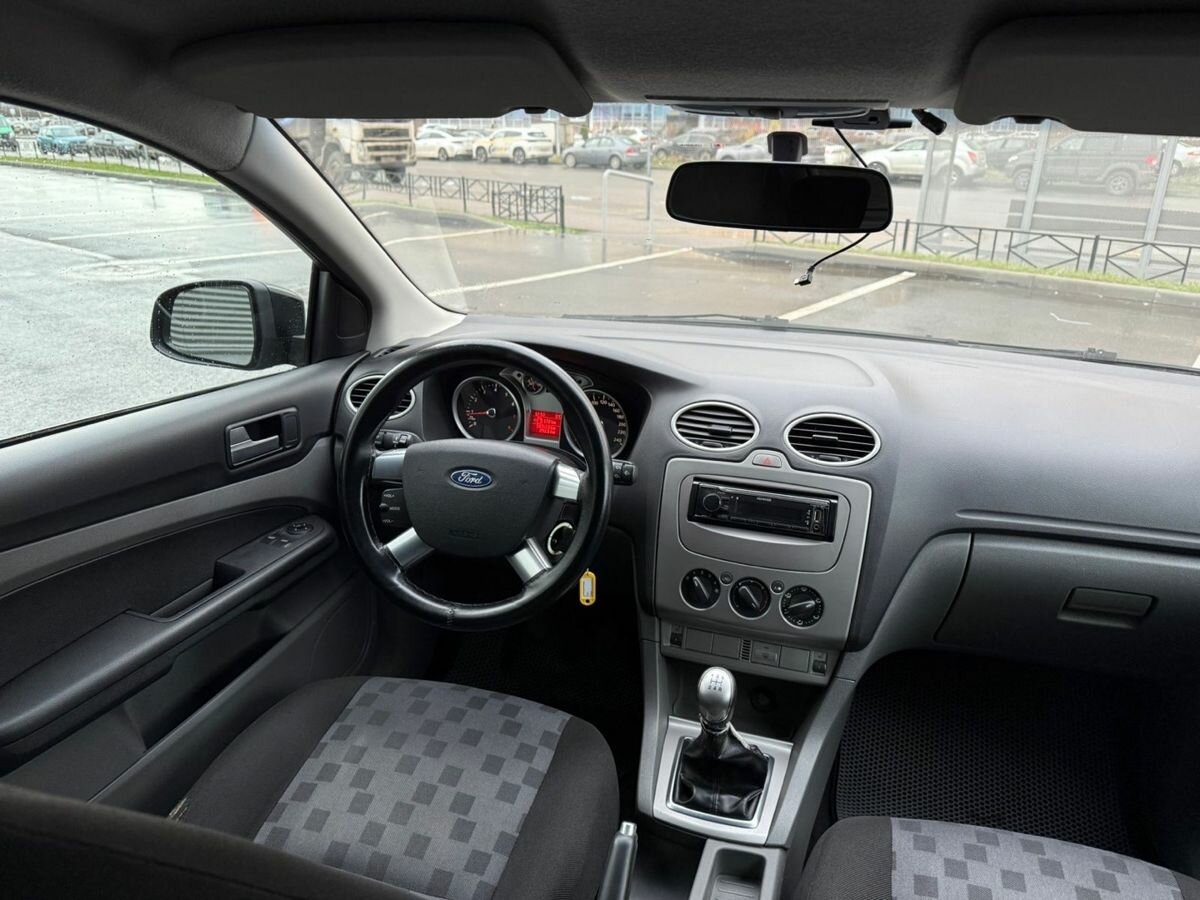 Ford Focus с пробегом — 2009 год. Фото: #10