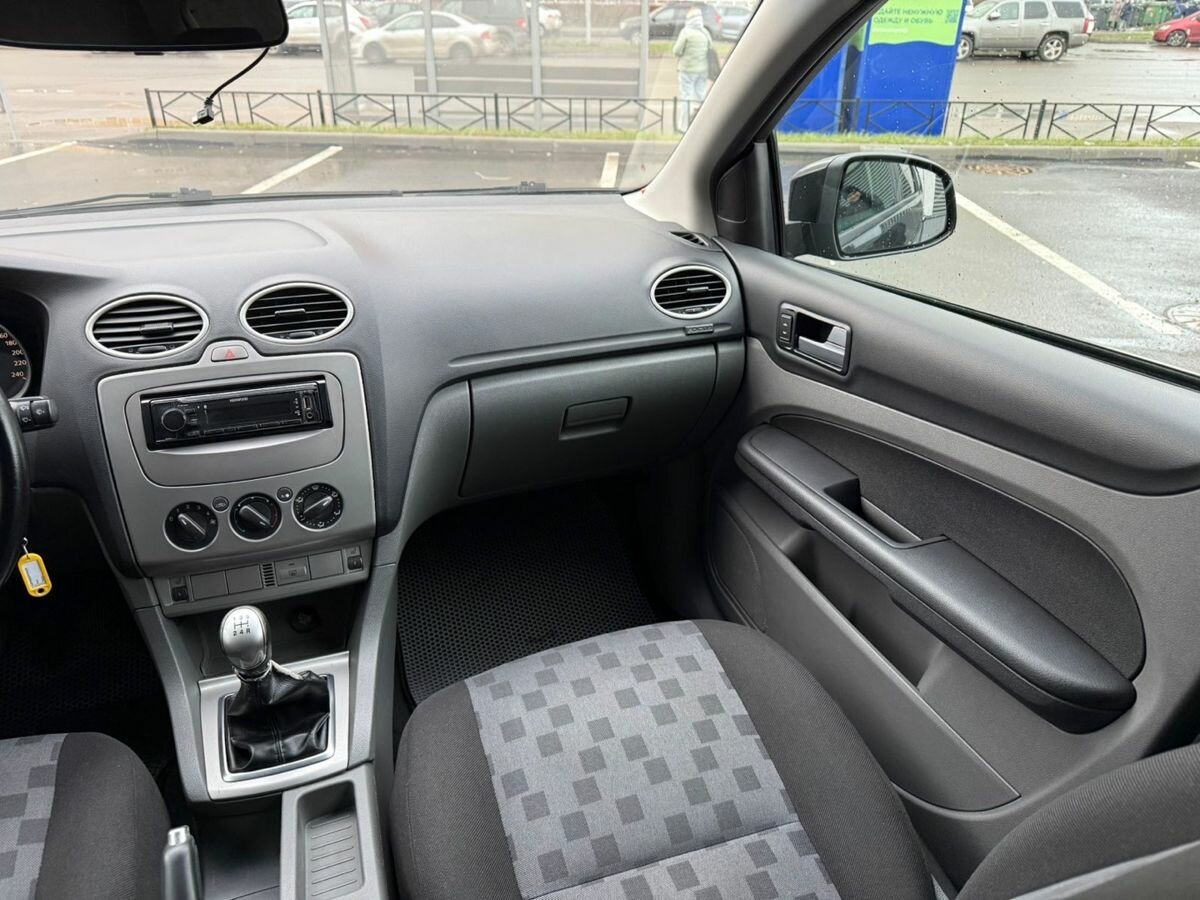 Ford Focus с пробегом — 2009 год. Фото: #14