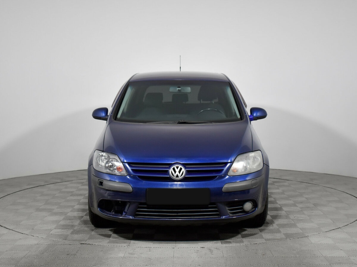 Volkswagen Golf Plus с пробегом — 2008 год. Фото: #1
