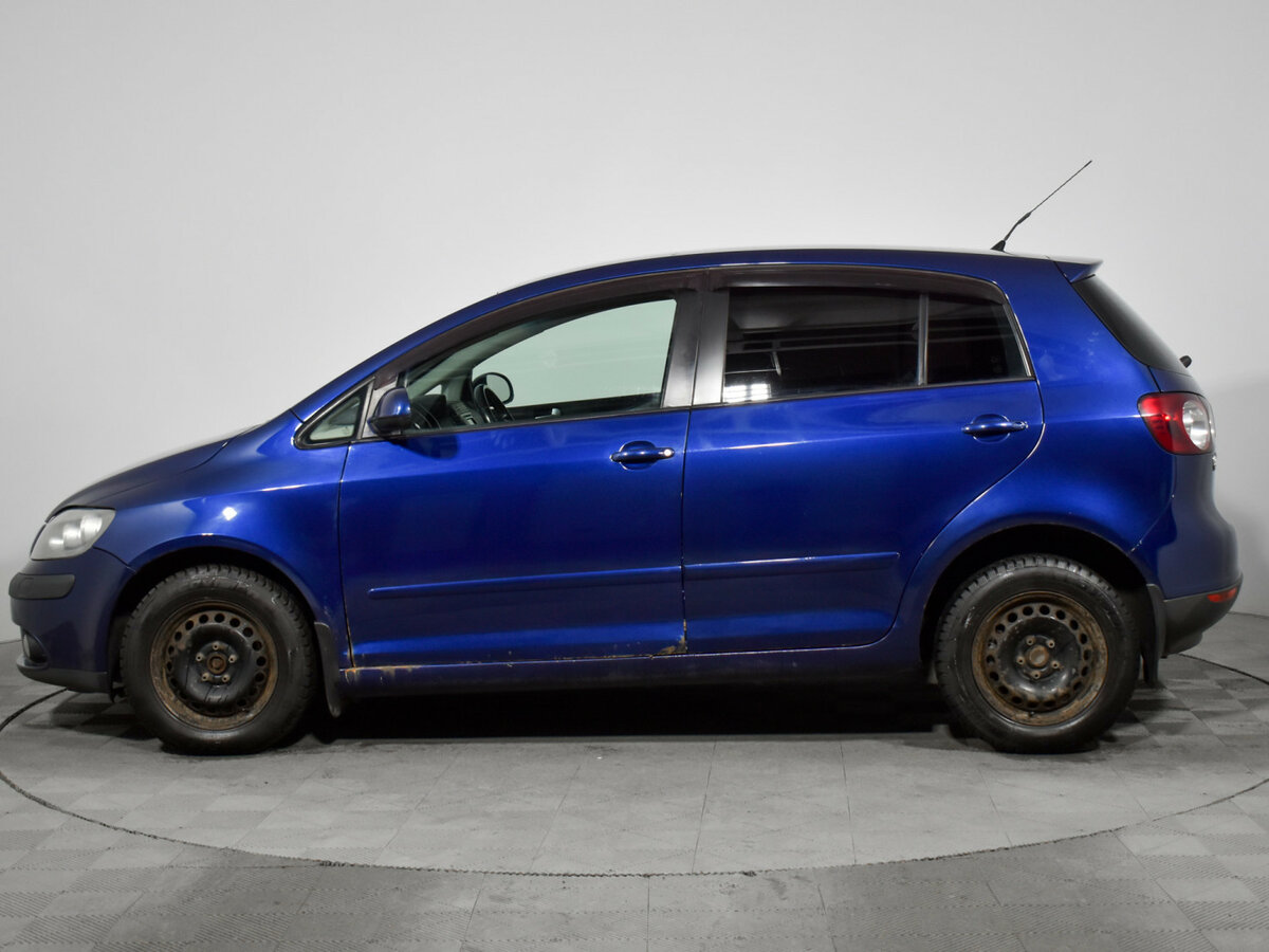 Volkswagen Golf Plus с пробегом — 2008 год. Фото: #7