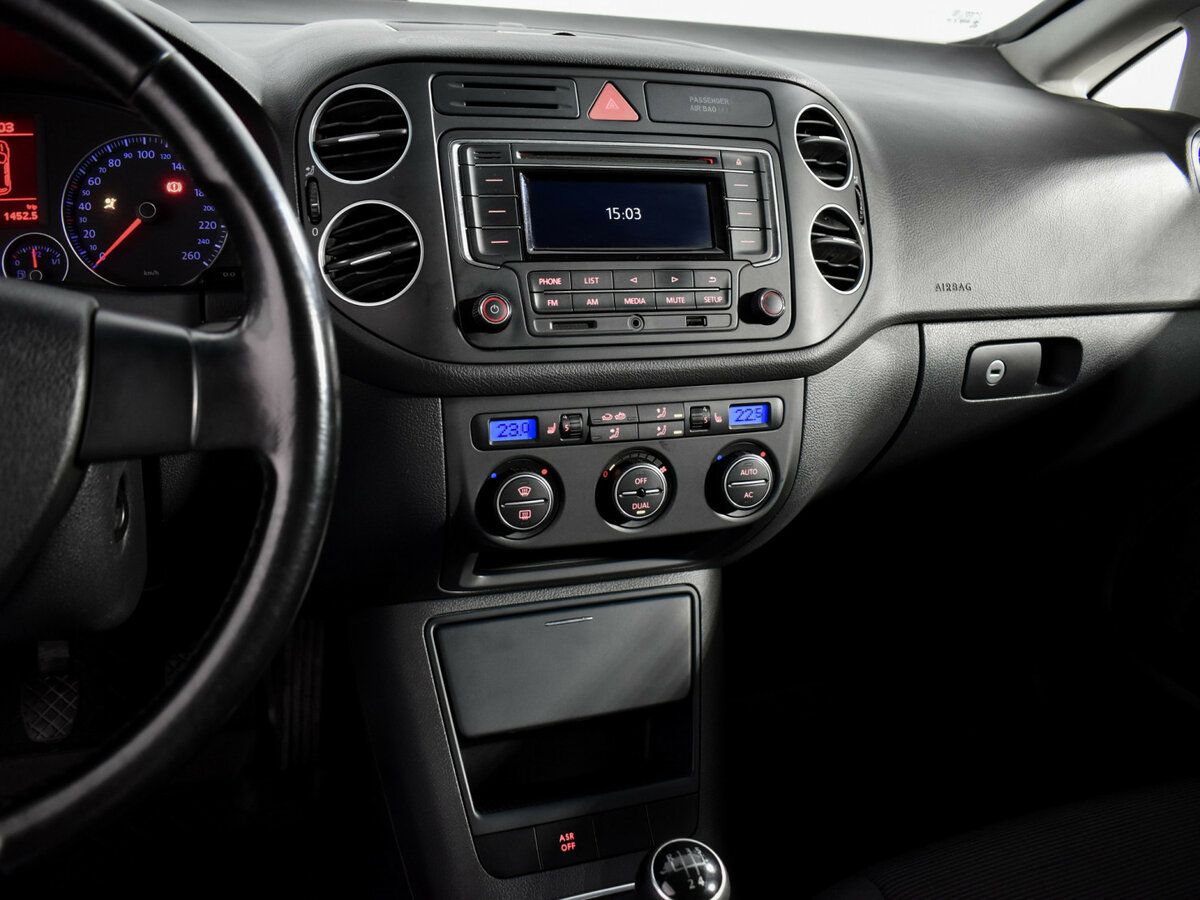 Volkswagen Golf Plus с пробегом — 2008 год. Фото: #18