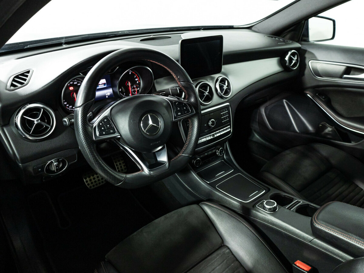 Mercedes-Benz GLA с пробегом — 2017 год. Фото: #10