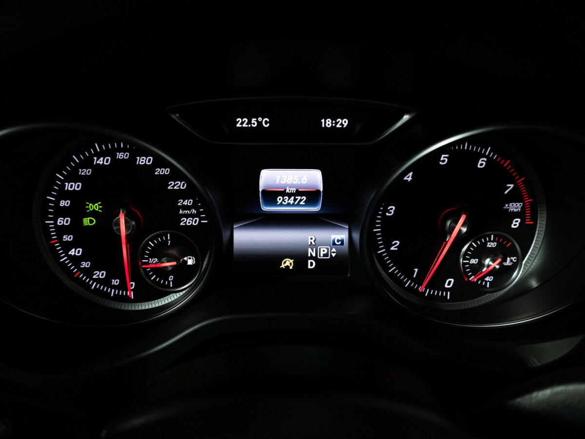 Mercedes-Benz GLA с пробегом — 2017 год. Фото: #11