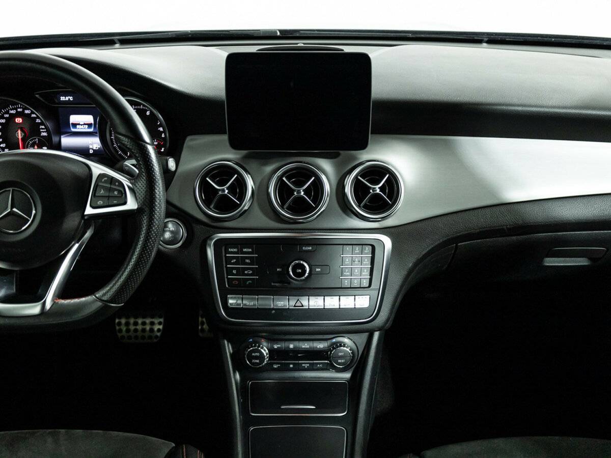 Mercedes-Benz GLA с пробегом — 2017 год. Фото: #13