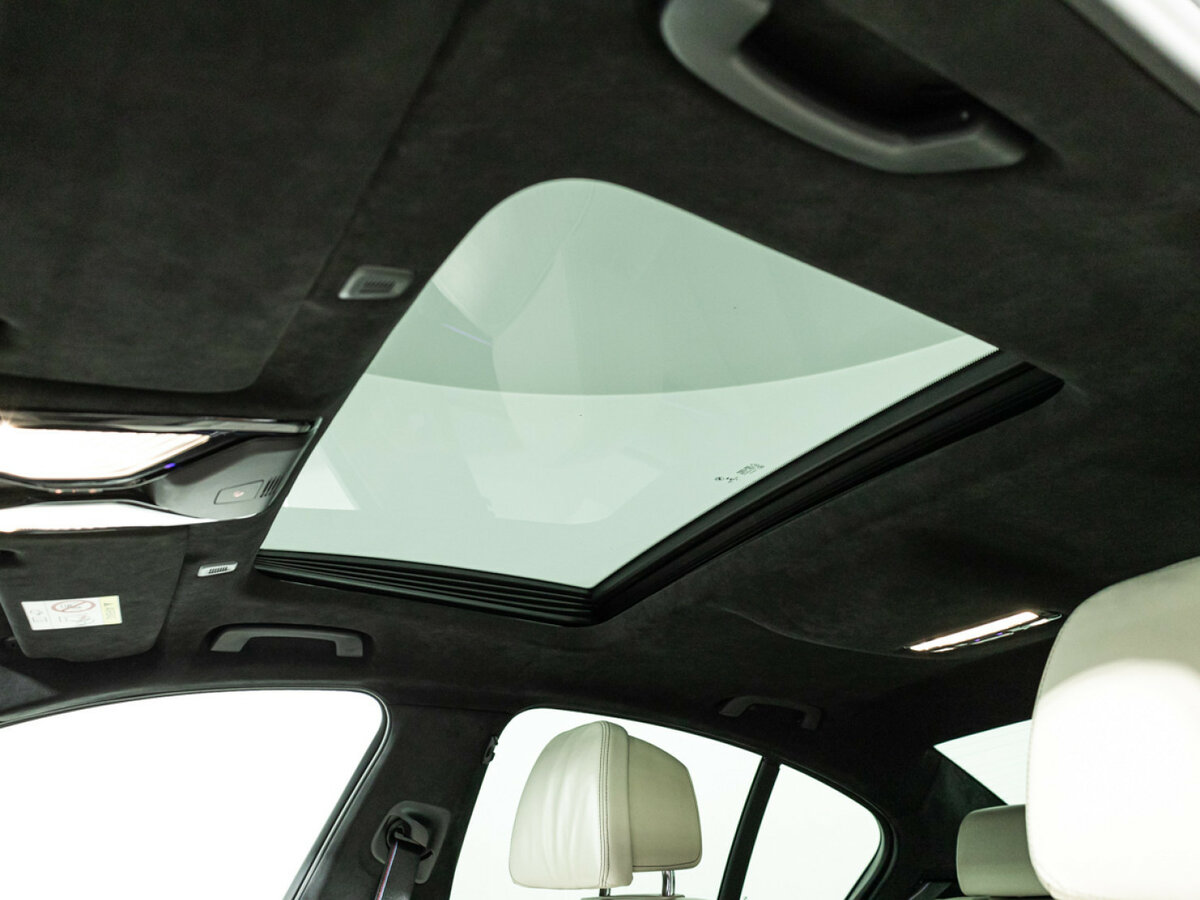 BMW 5 серии с пробегом — 2020 год. Фото: #12