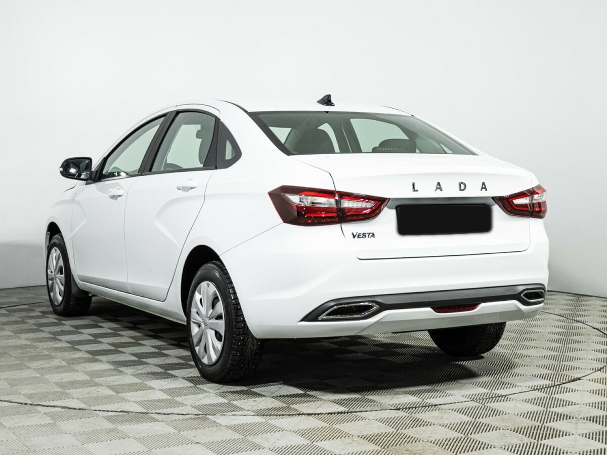 Lada (ВАЗ) Vesta с пробегом — 2023 год. Фото: #6