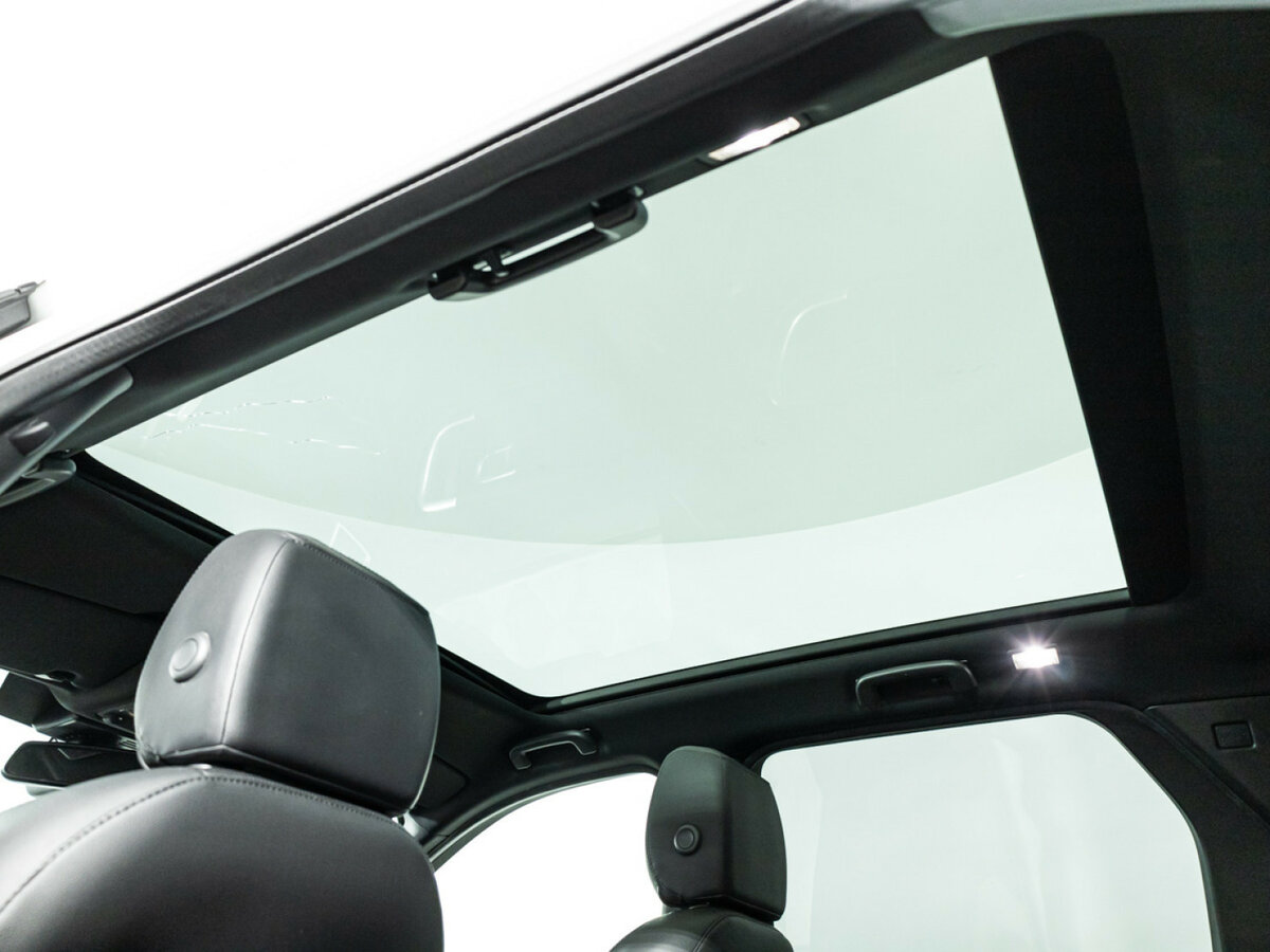 Land Rover Discovery Sport с пробегом — 2019 год. Фото: #12