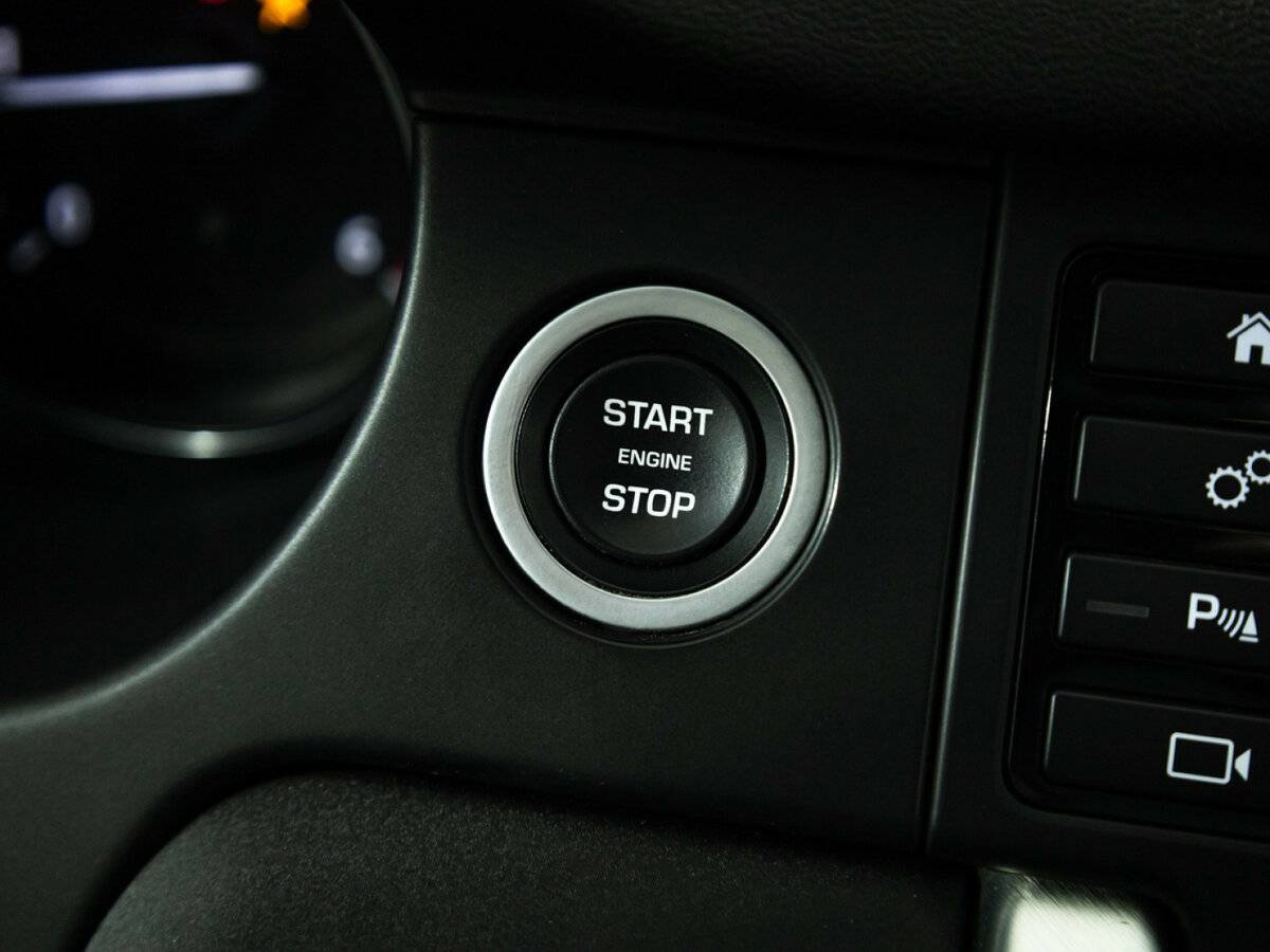 Land Rover Discovery Sport с пробегом — 2019 год. Фото: #18