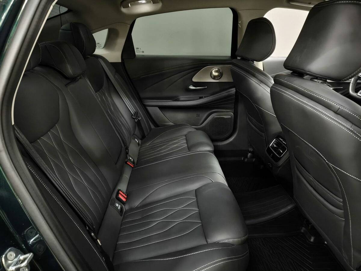 Chery Arrizo 8 с пробегом — 2024 год. Фото: #12