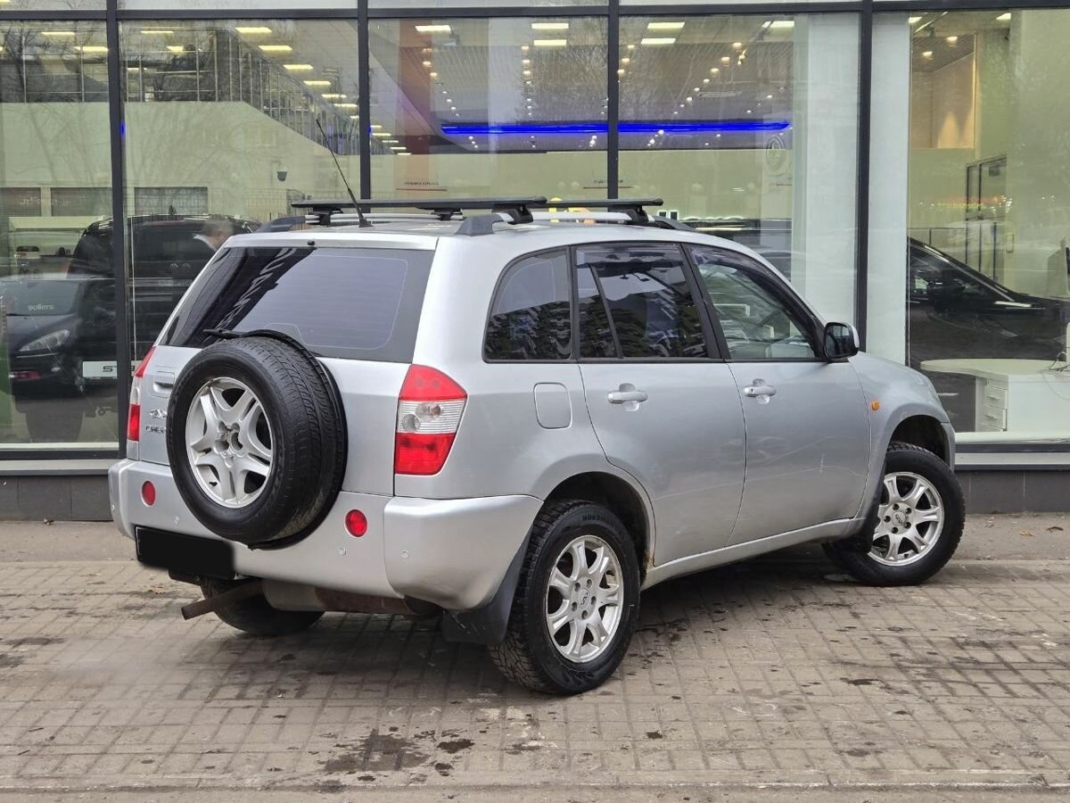 Chery Tiggo (T11) с пробегом — 2013 год. Фото: #7