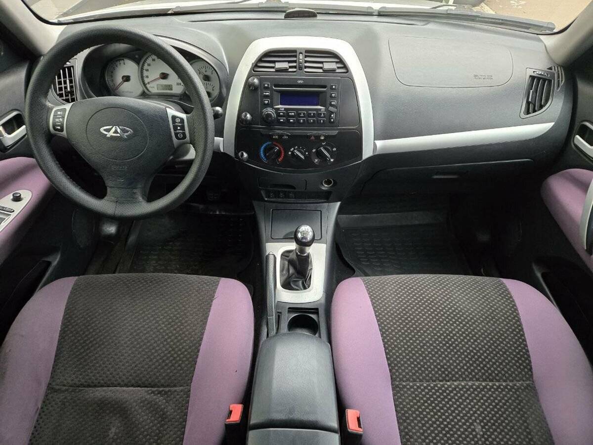 Chery Tiggo (T11) с пробегом — 2013 год. Фото: #8