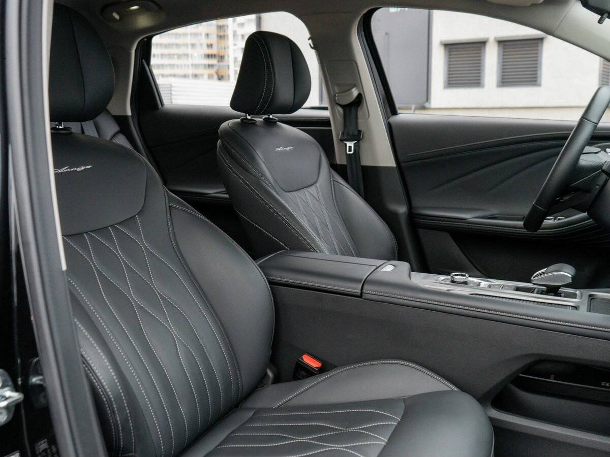 Chery Arrizo 8 с пробегом — 2024 год. Фото: #6