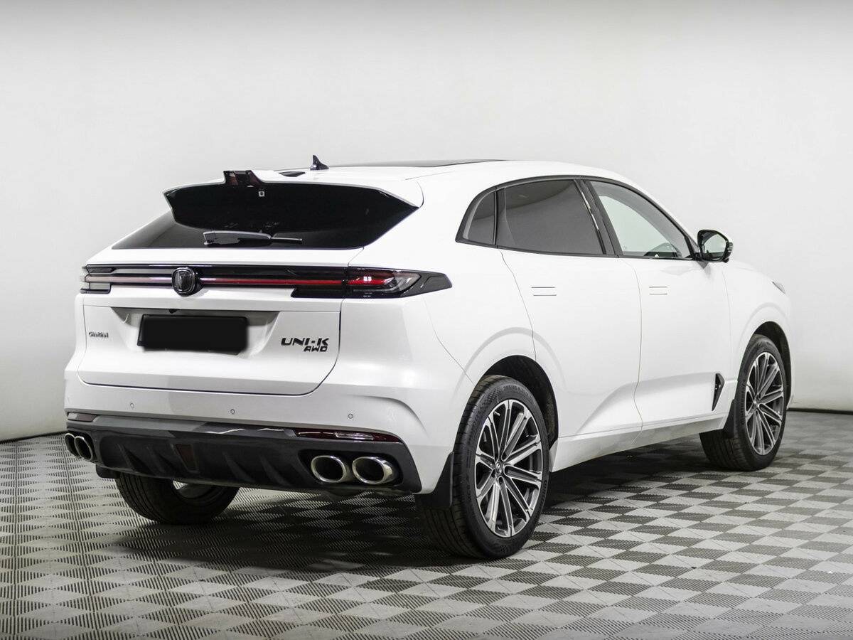 Changan UNI-K с пробегом — 2023 год. Фото: #3