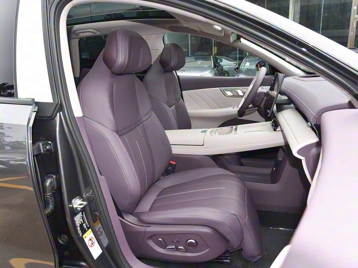 Changan Deepal S07 (S7) с пробегом — 2025 год. Фото: #8