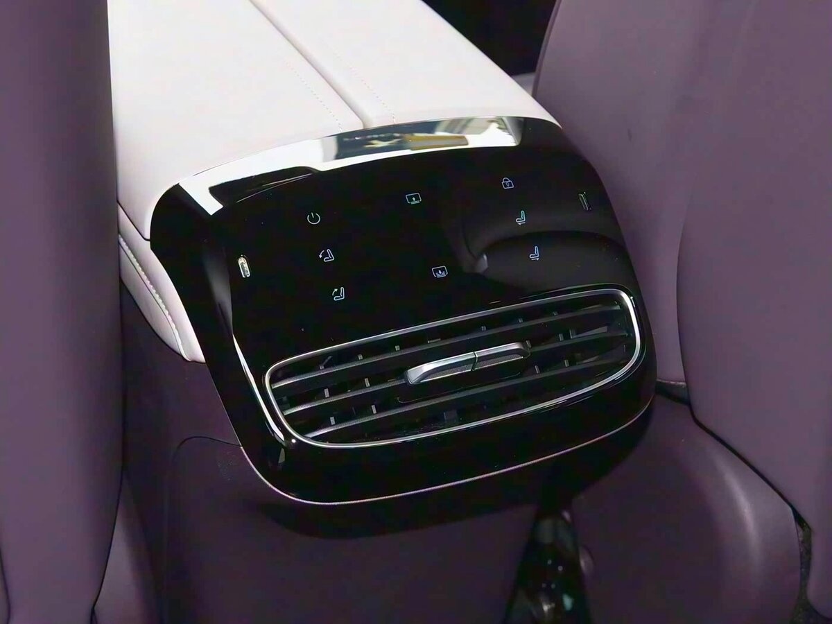 Changan Deepal S07 (S7) с пробегом — 2025 год. Фото: #31