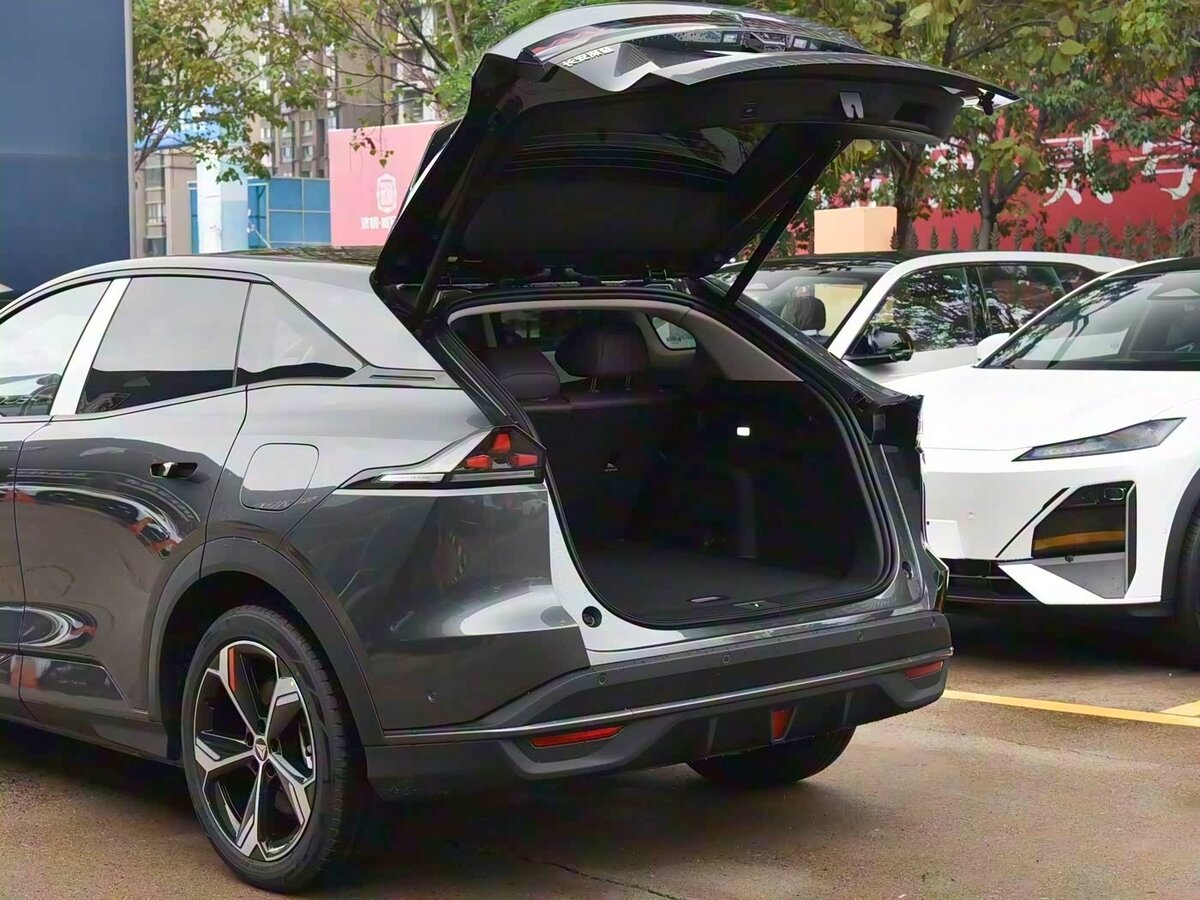 Changan Deepal S07 (S7) с пробегом — 2025 год. Фото: #33