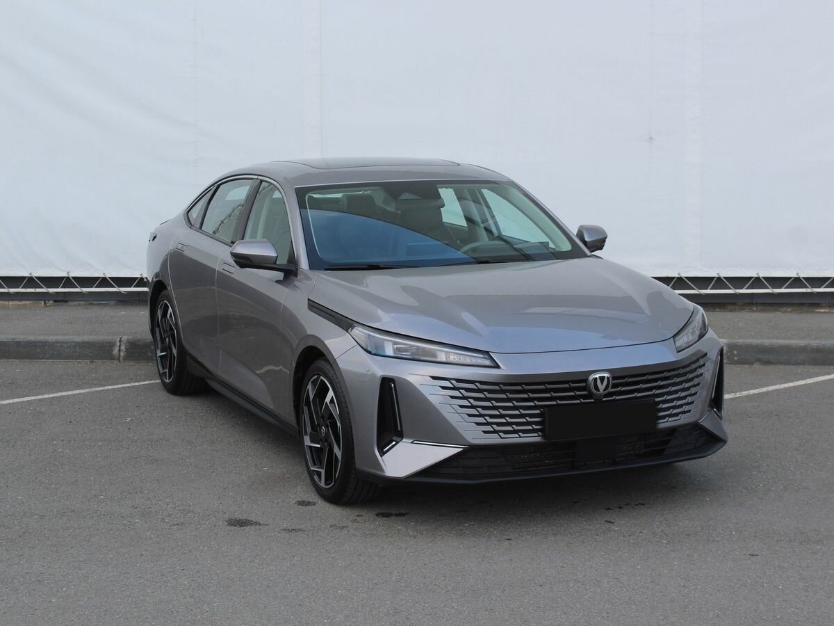 Changan Lamore с пробегом — 2023 год. Фото: #2