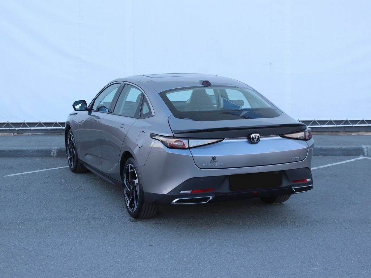 Changan Lamore с пробегом — 2023 год. Фото: #6