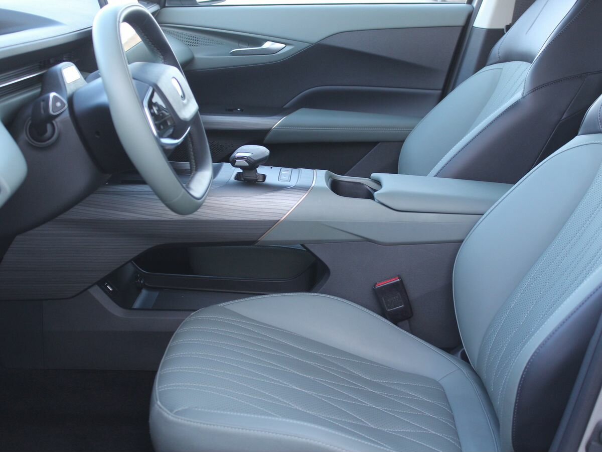 Changan Lamore с пробегом — 2023 год. Фото: #9