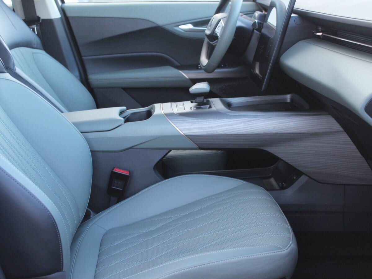 Changan Lamore с пробегом — 2023 год. Фото: #21