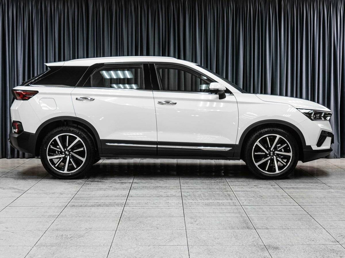 FAW Bestune T77 с пробегом — 2023 год. Фото: #4