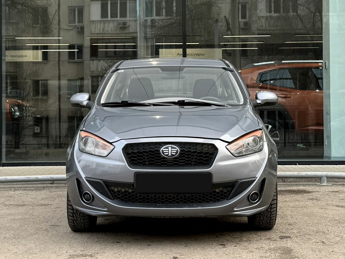 FAW Oley с пробегом — 2014 год. Фото: #1